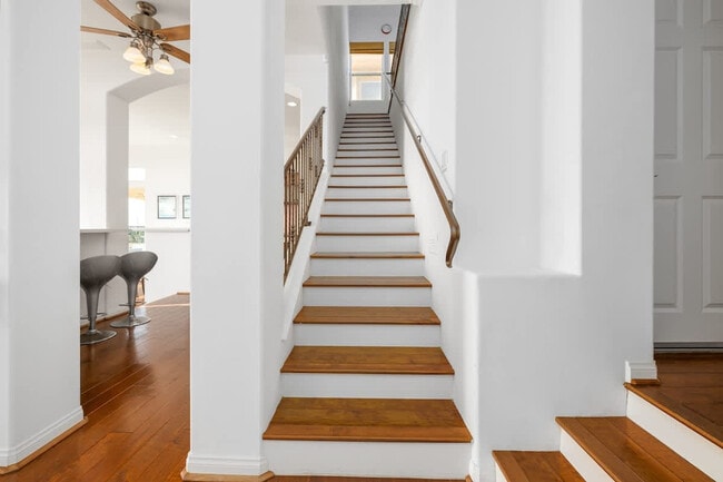 Building Photo - 125 Chinquapin Ave