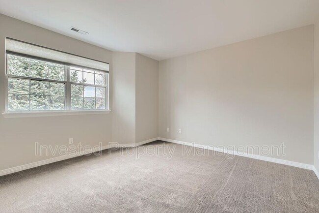 Building Photo - 4901 S Ammons St