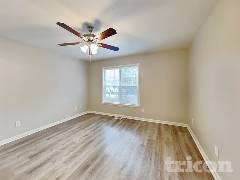 Building Photo - 125 Torrington Ave