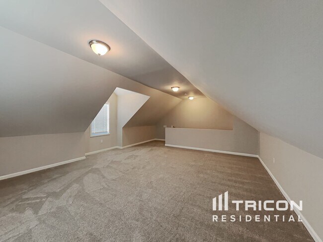 Building Photo - 953 Loch Lomond Cir
