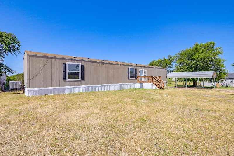 Building Photo - 930 County Rd 3390