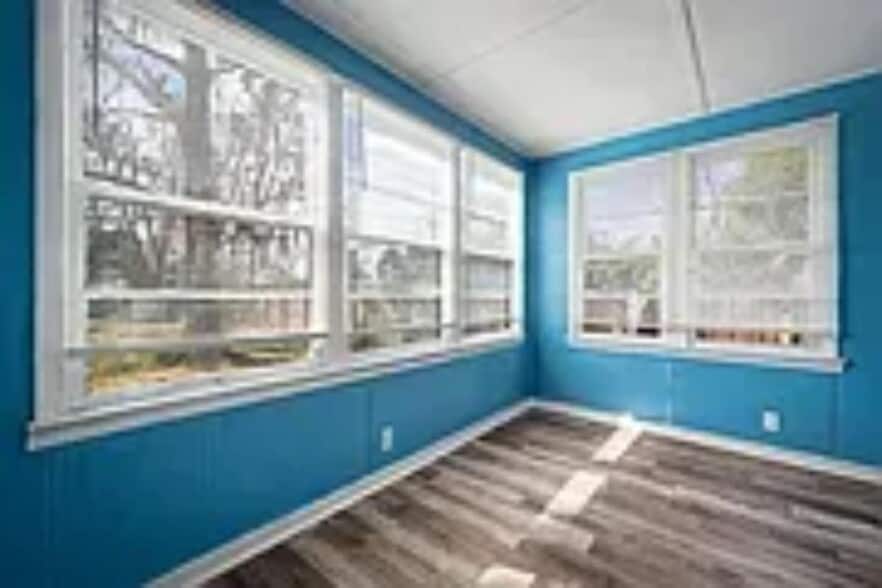 Building Photo - 250 Vernis Ave