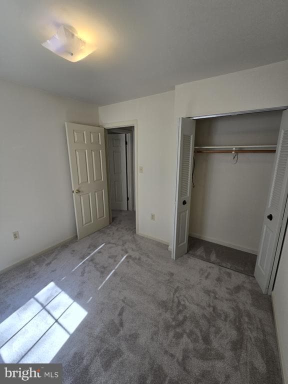 Building Photo - 129 La Grange Ave
