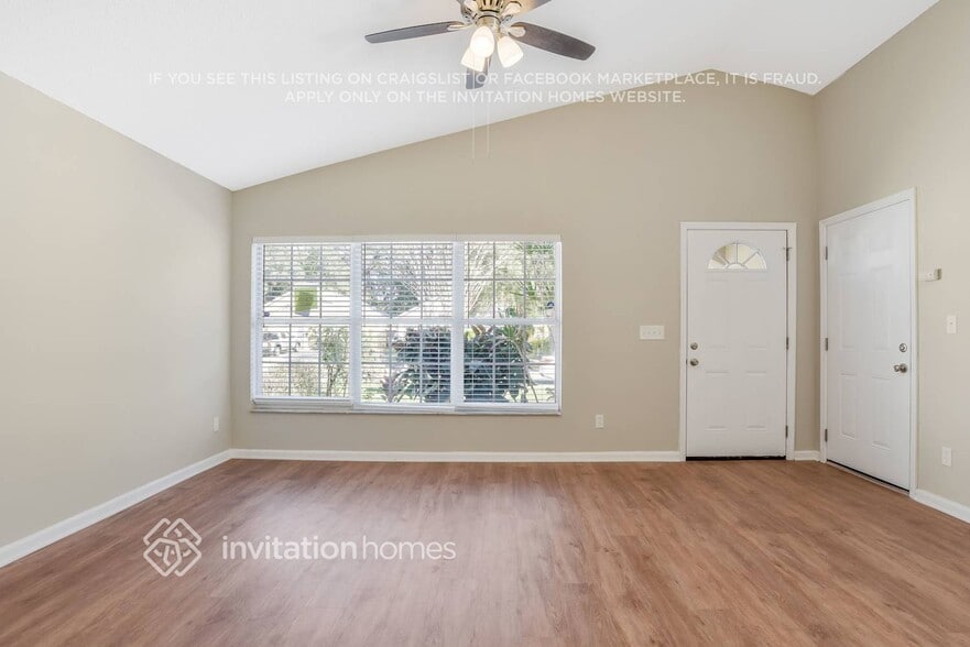 Building Photo - 4920 Aventura Blvd