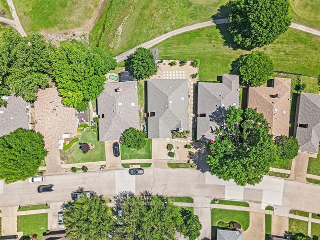 Building Photo - 2718 Laurel Oaks Dr