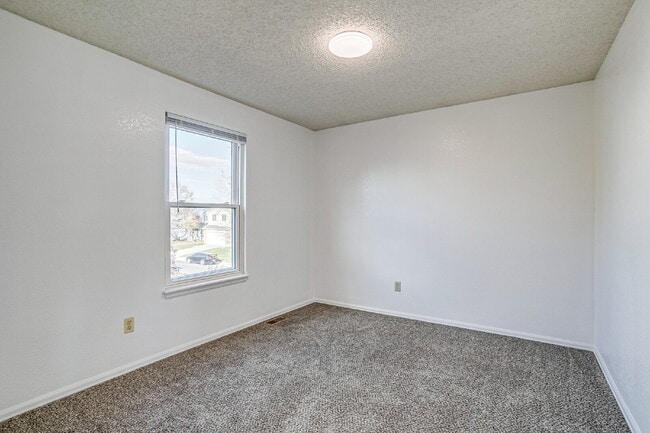 Building Photo - Private Room with a shared bath for Rent in Westminster!!!