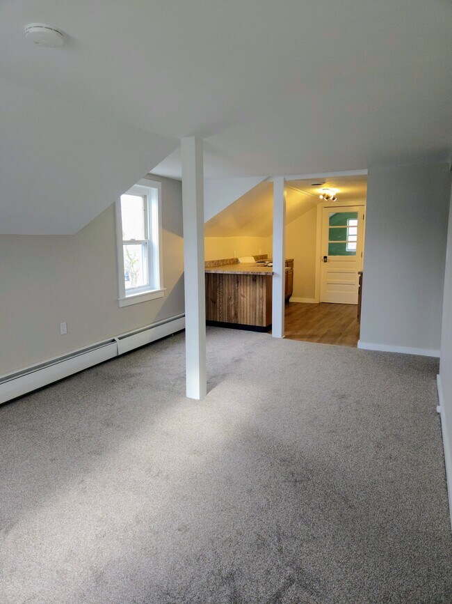 Building Photo - 206 Schley St
