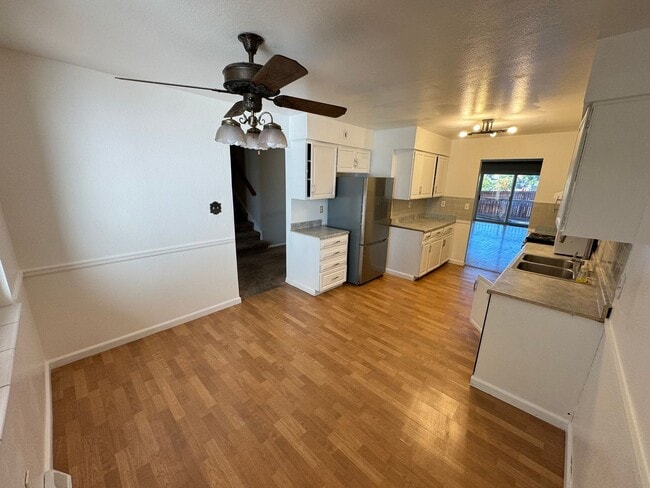 Building Photo - Lovely home in the Villas Community - Age Restricted Community 55+