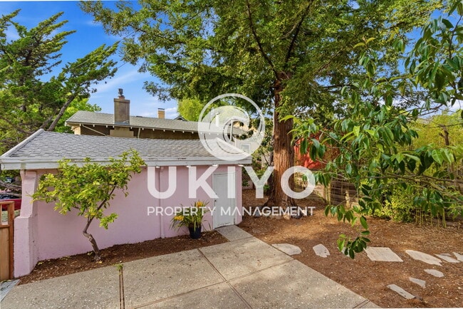 Building Photo - 1801 Marin Ave