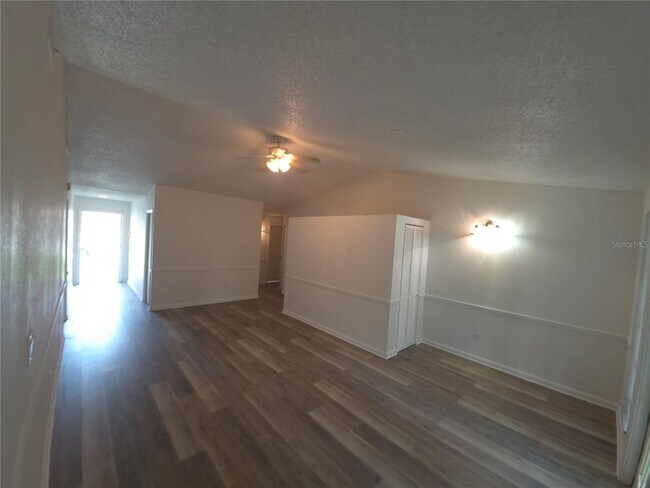Building Photo - 8413 Barrett Pl