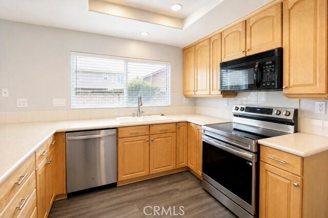 Building Photo - 9168 Nadine River Cir