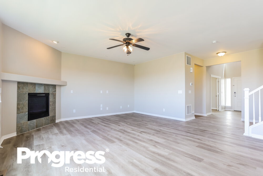Building Photo - 15489 Coopers Hawk Way