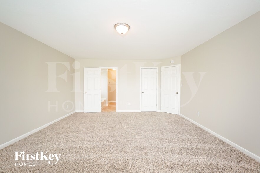 Building Photo - 6055 W Brickell Ln