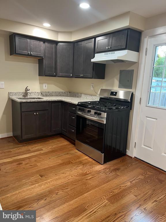 Building Photo - 9020 Merrimack Dr