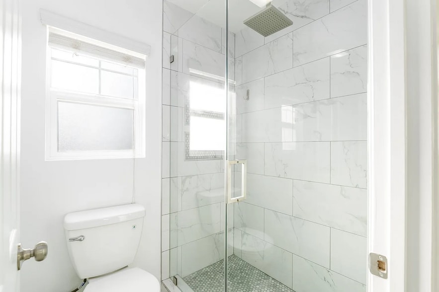 Building Photo - 25357 Avanti Ct