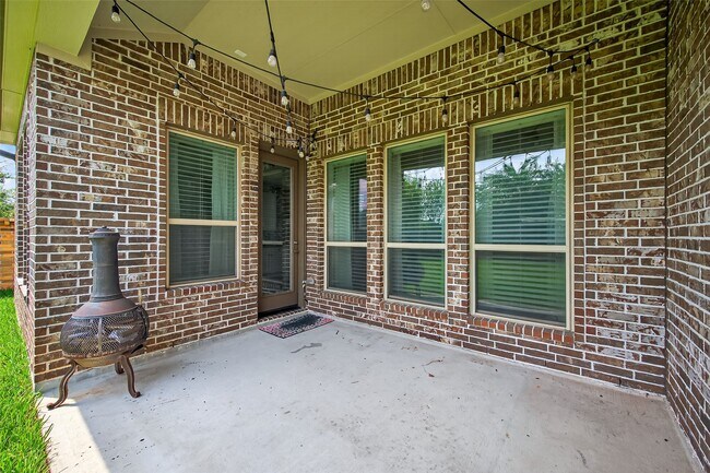 Building Photo - 9702 Lauren Briar Ln