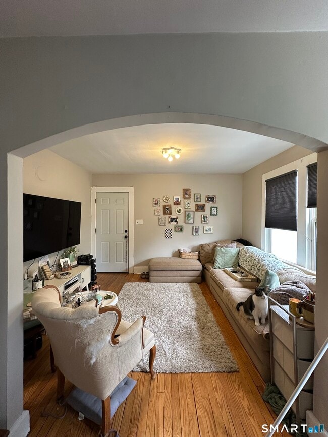 Building Photo - 383 Davis St