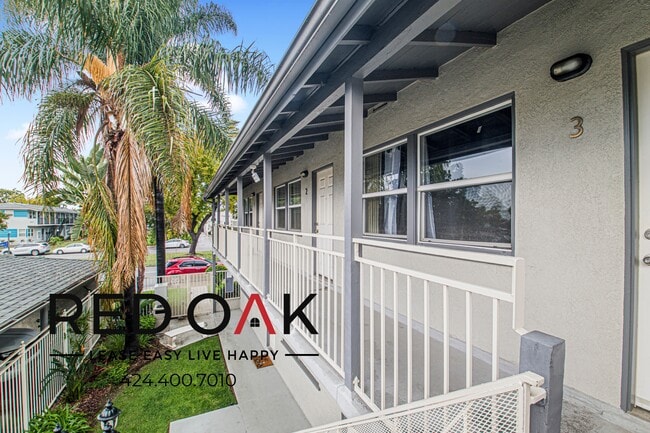 Building Photo - 380 S Sierra Madre Blvd