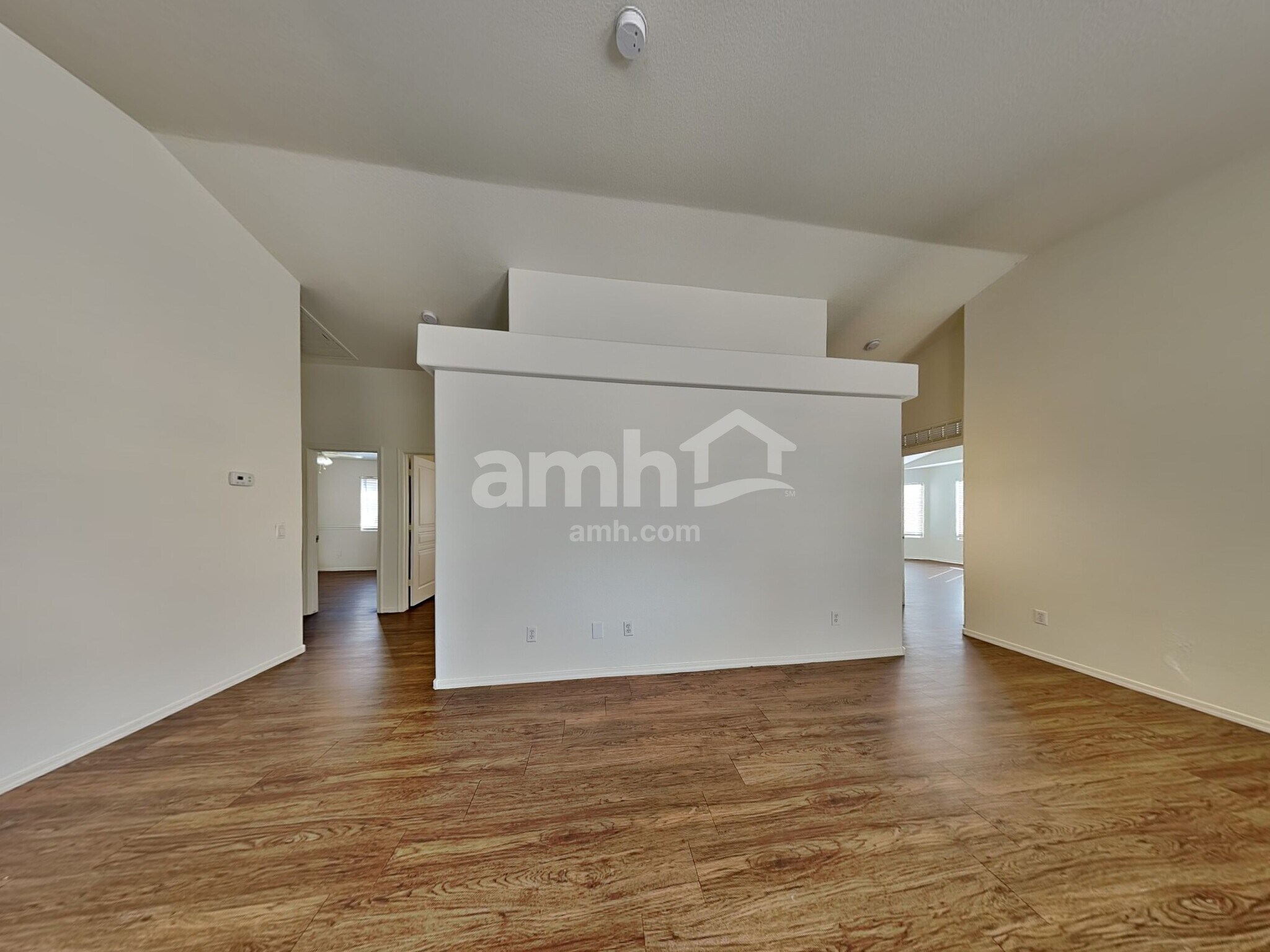 Building Photo - 2416 S 82nd Ave