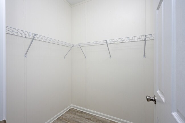 Building Photo - 1618 Killarney Ct