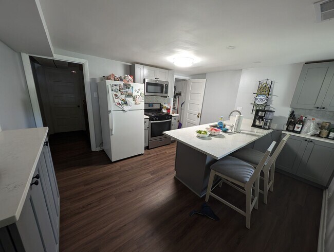 Building Photo - 3 Bedroom/2 Bath House in Lawrenceville --...