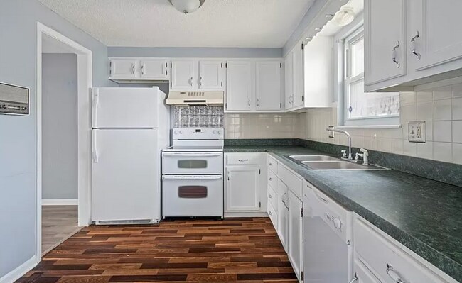 Building Photo - 11815 E 59th Terrace Cir