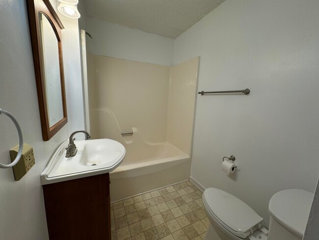 Building Photo - 200 Alleghany Dr