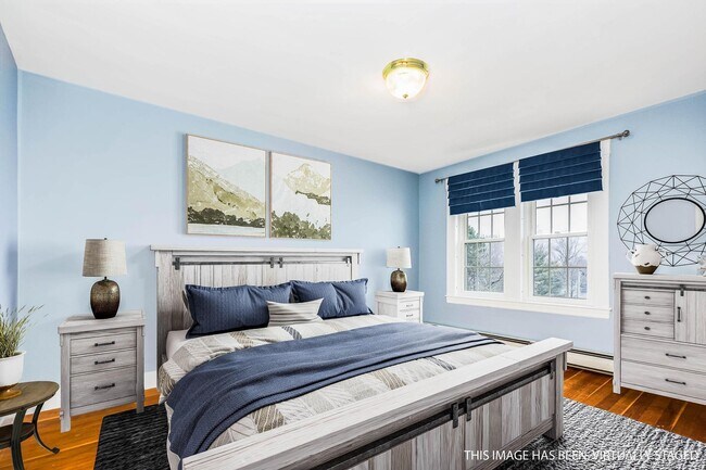 Building Photo - 709 Central Ave