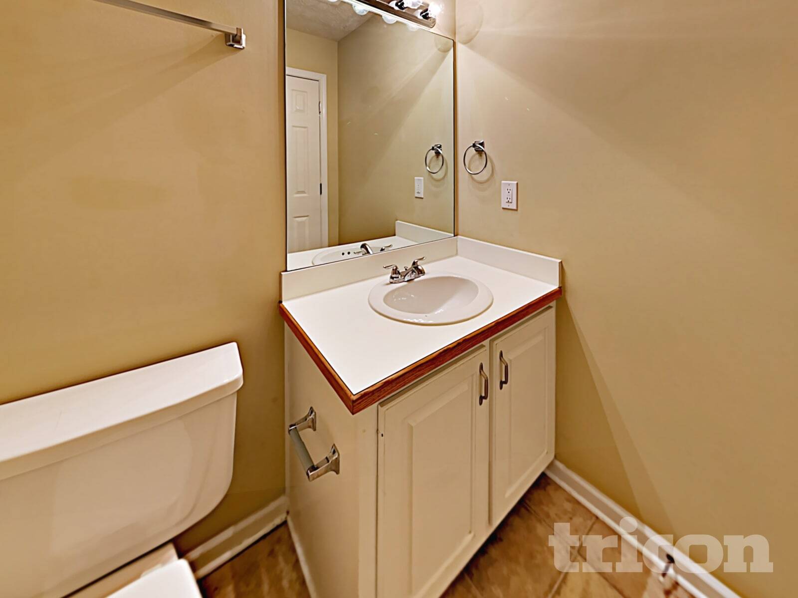 Building Photo - 3935 Piper Glen Dr NE