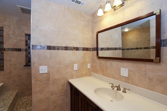 Building Photo - 3602 Jones Mill Rd