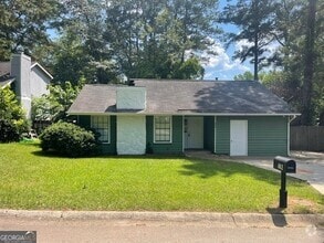 Building Photo - 862 Park Villa Way