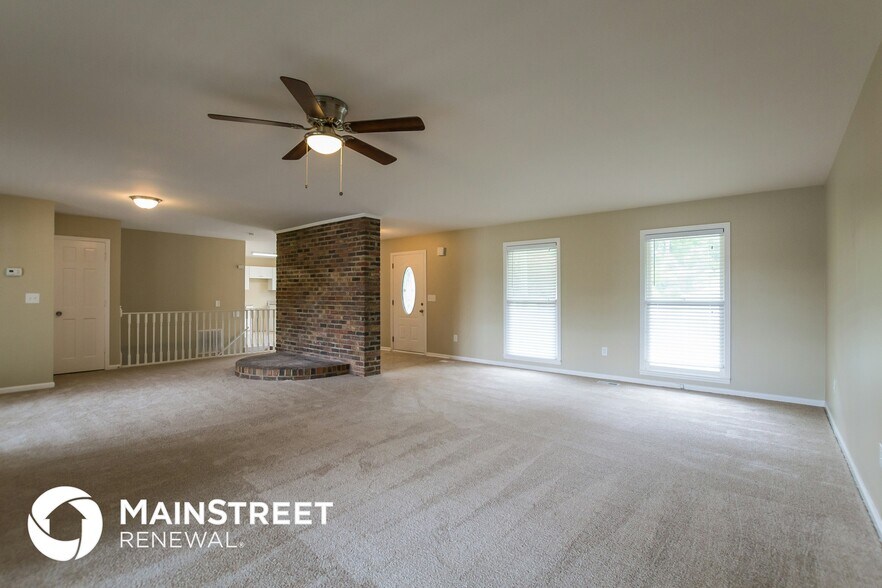 Building Photo - 633 Stone Harbor Pkwy SW
