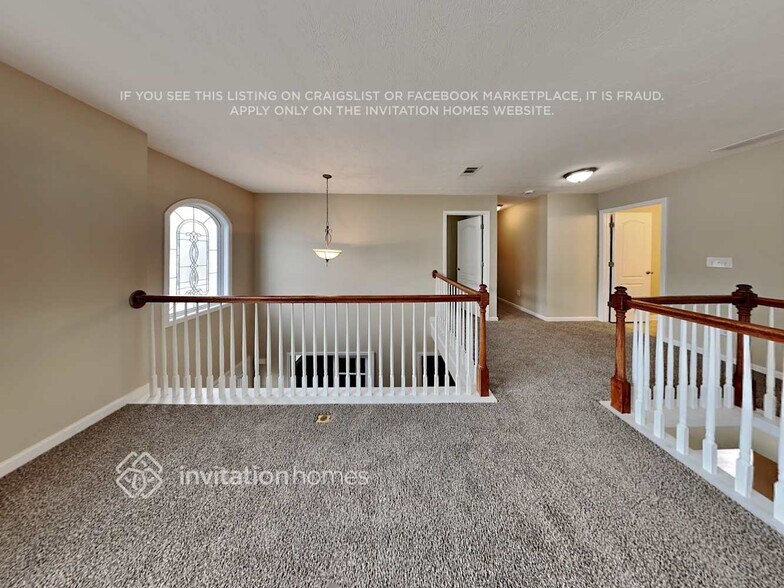 Building Photo - 2253 Park Manor SW