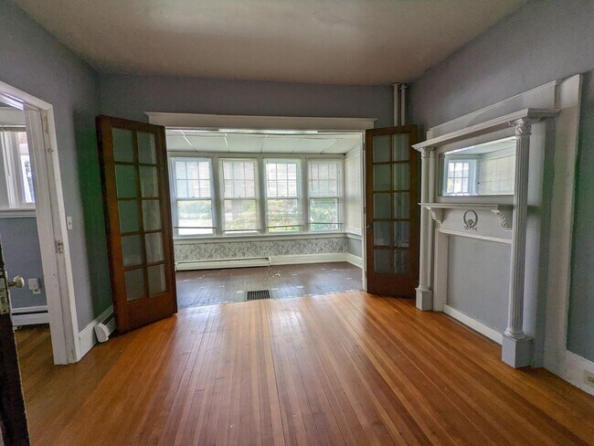 Building Photo - 57 S Main Ave