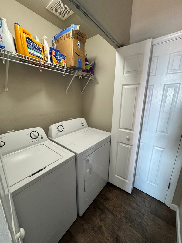 Building Photo - 2423 W Silverton Dr