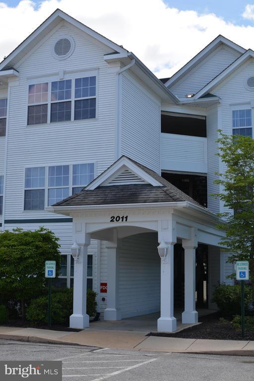 Building Photo - 2011 Starlight Ln