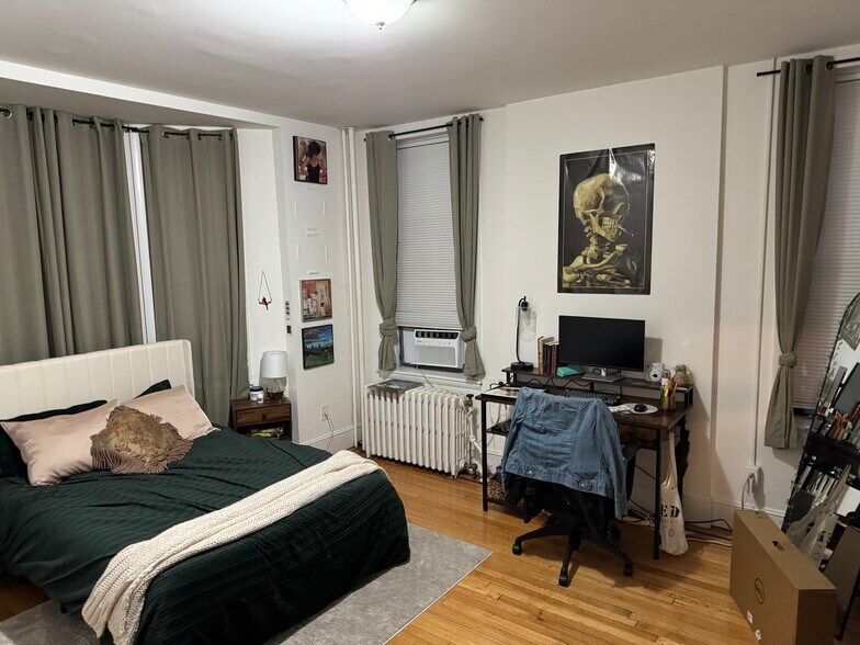 Building Photo - 1131 Washington St