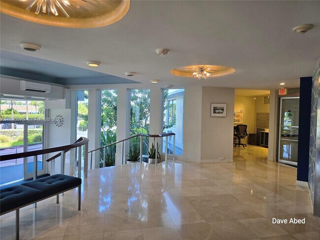 Building Photo - 3600 Galt Ocean Dr