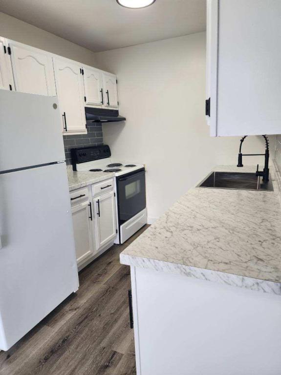 Building Photo - 91-95 Otsego St-Apt E