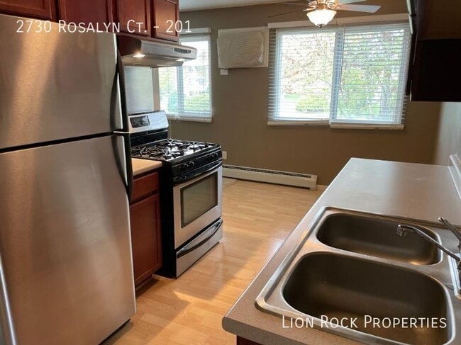 Building Photo - Cozy Two-Bedroom Condo in New Hope for $13...