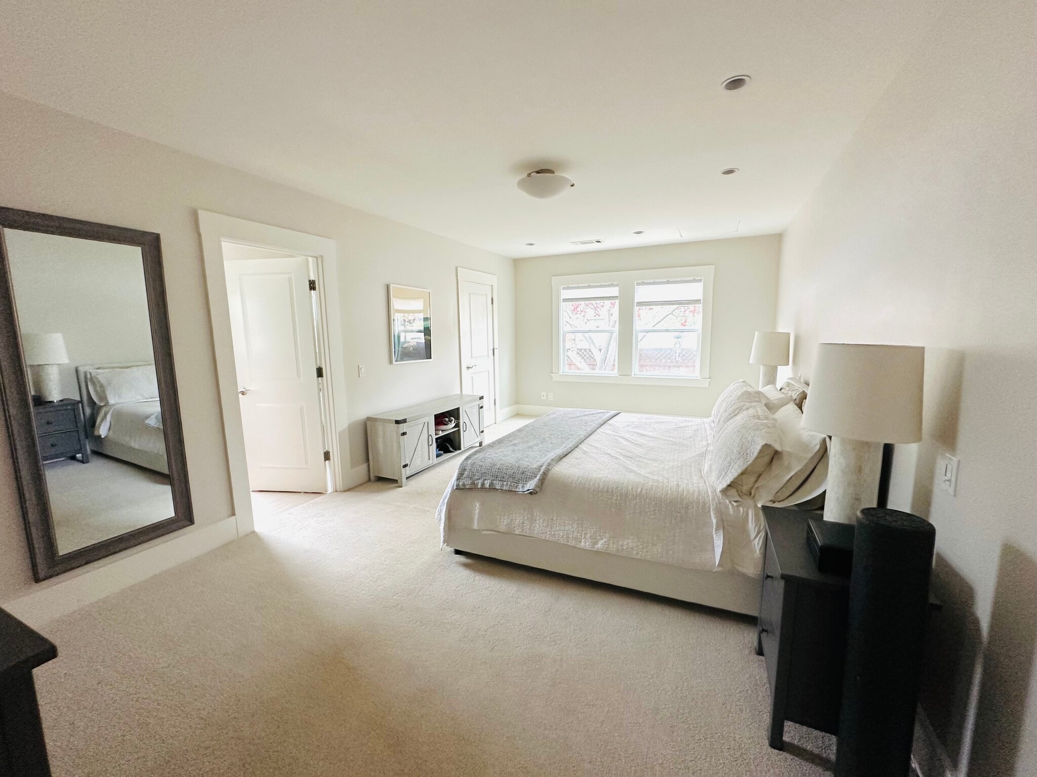 Master Bedroom - 504 Montgomery St