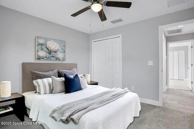 Building Photo - 338 Mott St SW