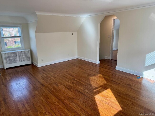 Building Photo - 29 N Long Beach Rd