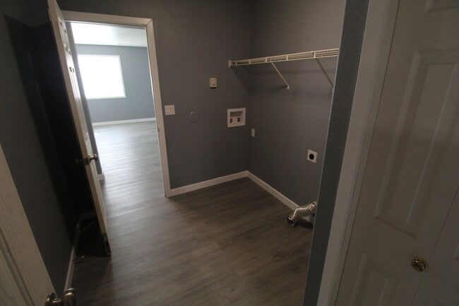 Building Photo - 12605 W 8th Ct