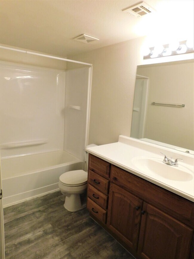 Building Photo - 2300 E Silverado Ranch Blvd