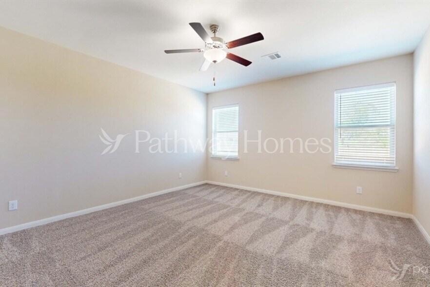 Building Photo - 1712 Blue Water Ct