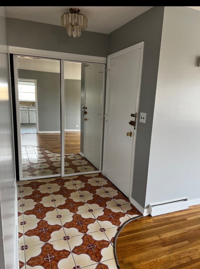 Building Photo - 8939 N Wisner St