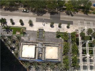 Building Photo - 950 Brickell Bay Dr