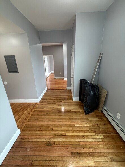 Building Photo - 559 Dorchester Ave