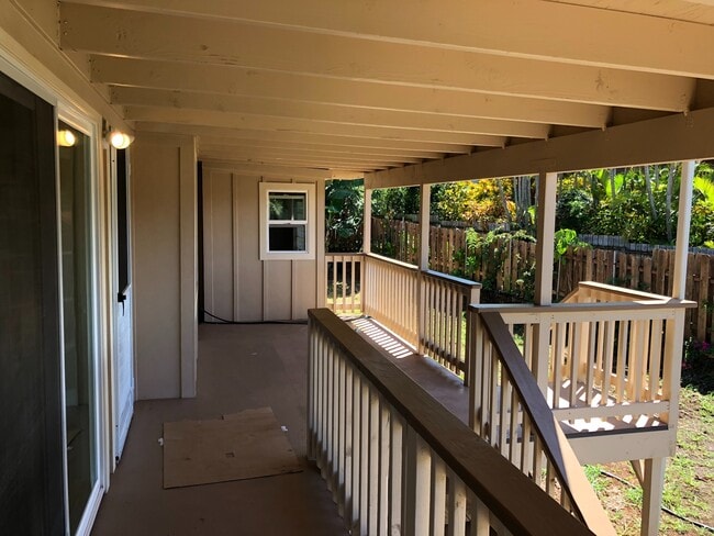 Building Photo - 5128 Lower Honoapiilani Rd